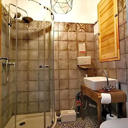 Smart Hostal *